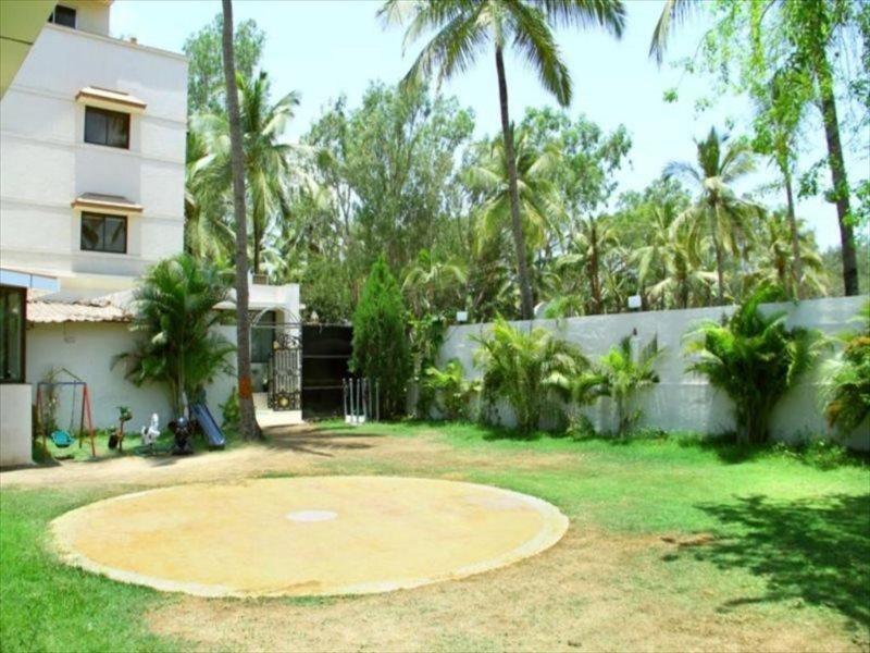Hotel Sai Regency Daman Extérieur photo