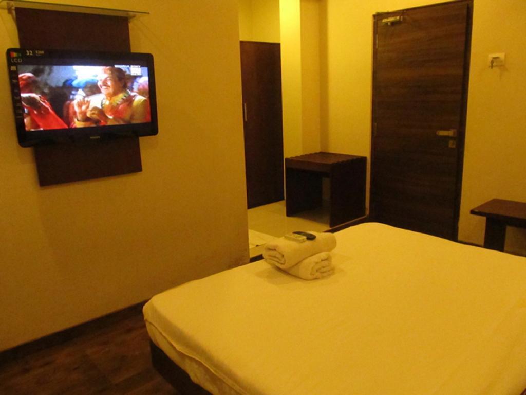 Hotel Sai Regency Daman Extérieur photo